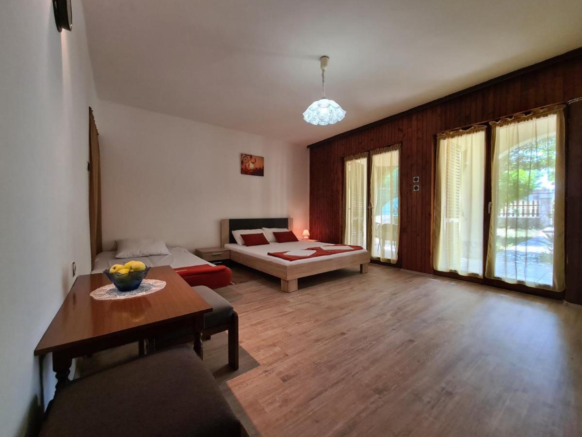 Apartments Zlatko 1397 Штинян Екстер'єр фото
