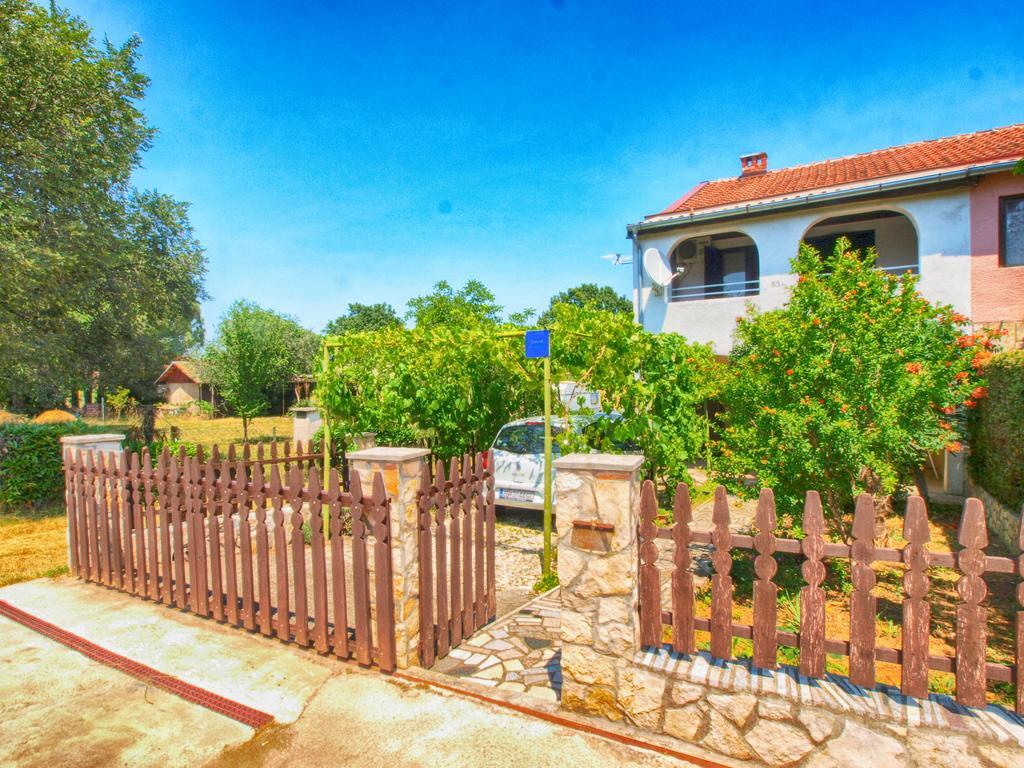 Apartments Zlatko 1397 Штинян Екстер'єр фото